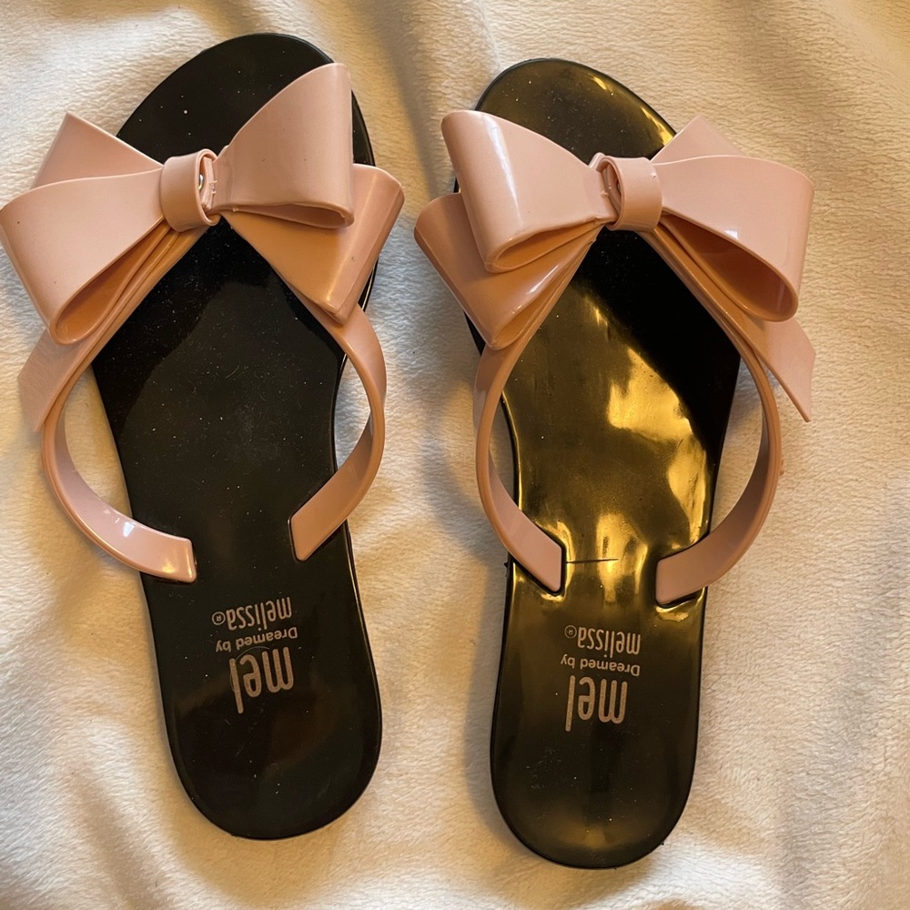 Mel by mini Melissa flip flops size 13